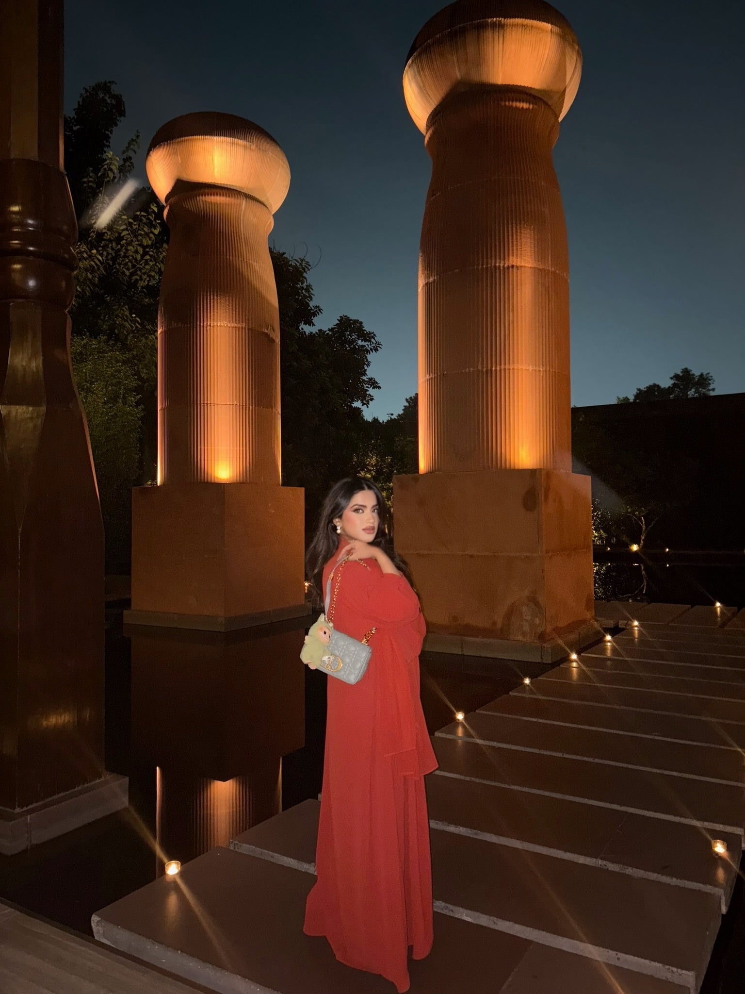 Noor Abaya