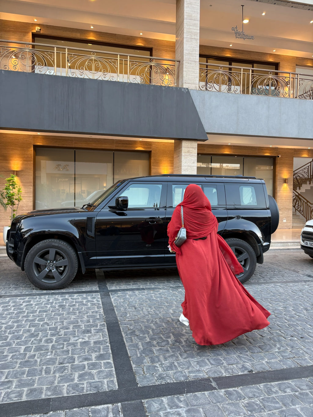 Noor Abaya