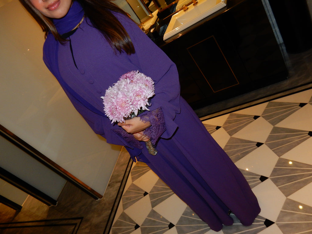 Hazel Buttoned Lace Abaya in Purple
