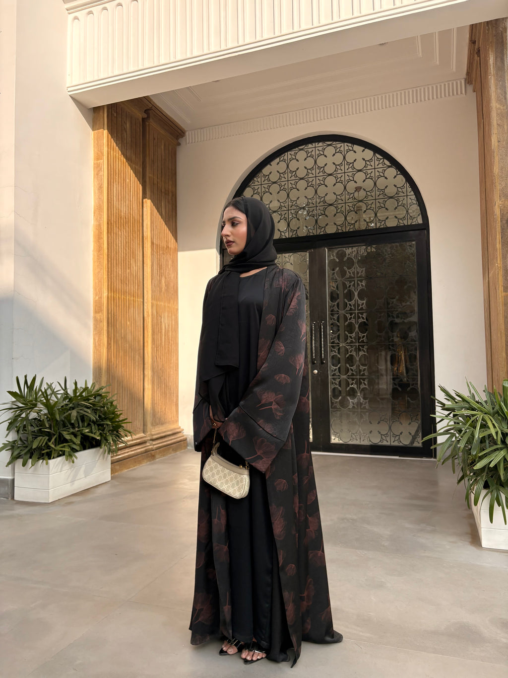 Warda Abaya