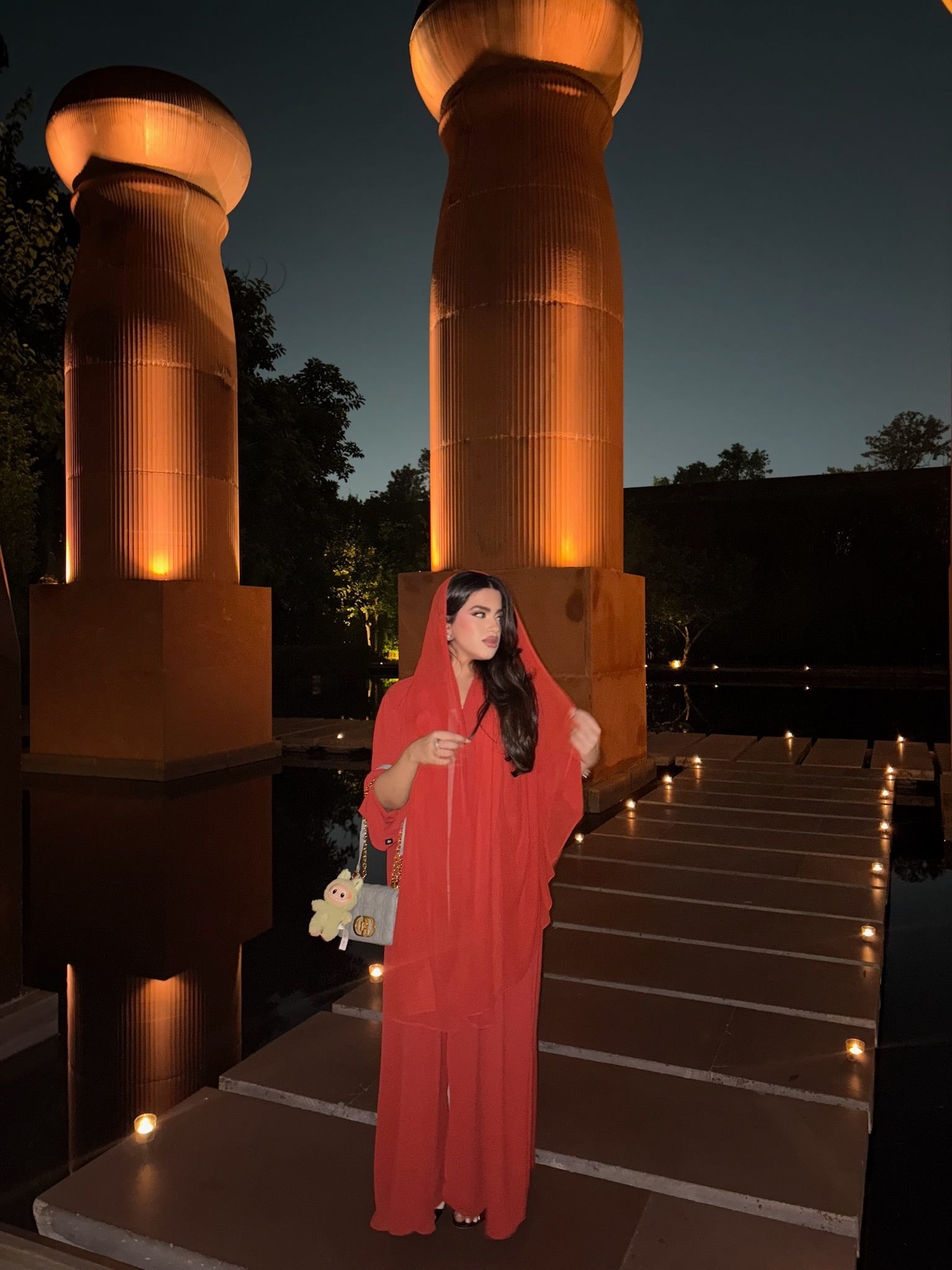 Noor Abaya