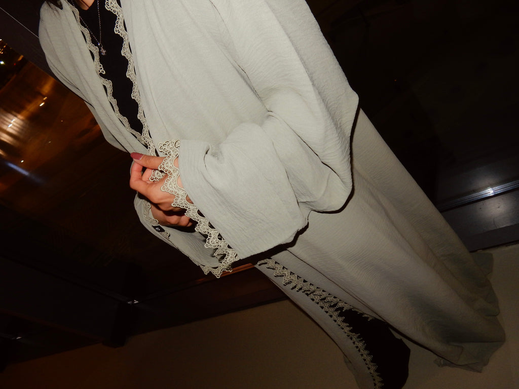 Zeitoon Lace Abaya