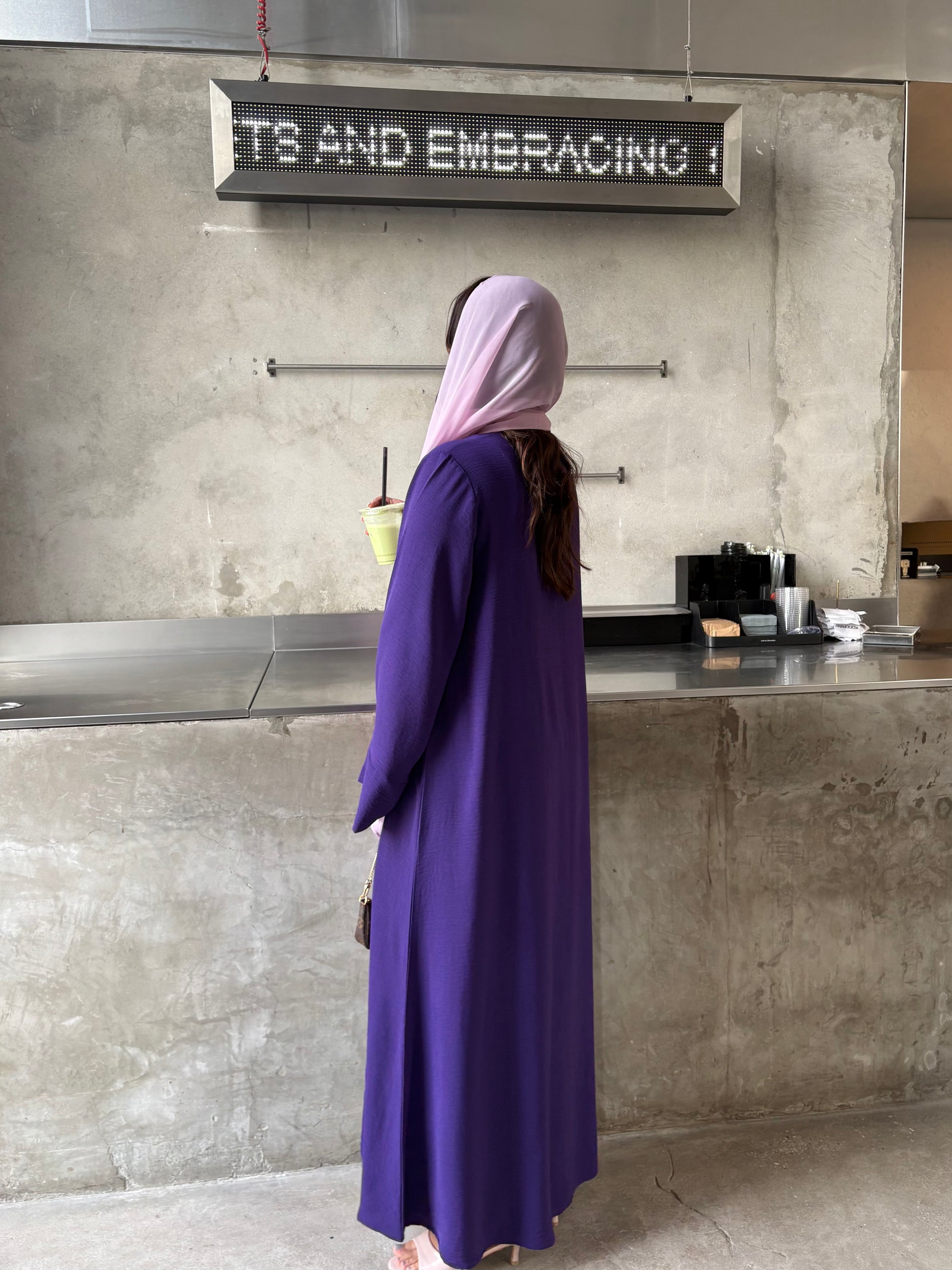 Mahra Abaya