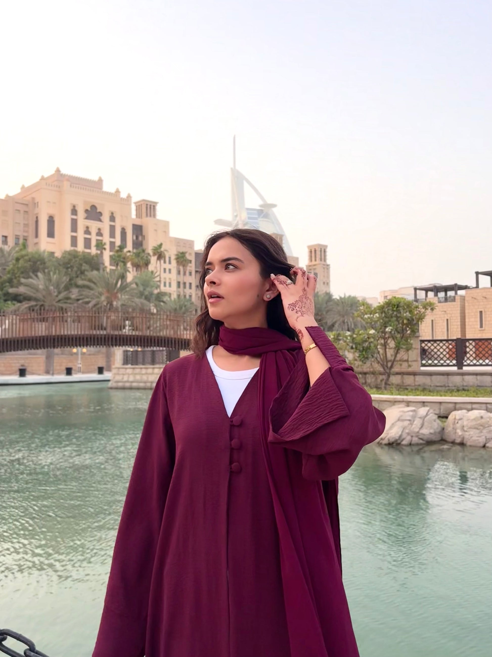 Hessa Buttoned Abaya