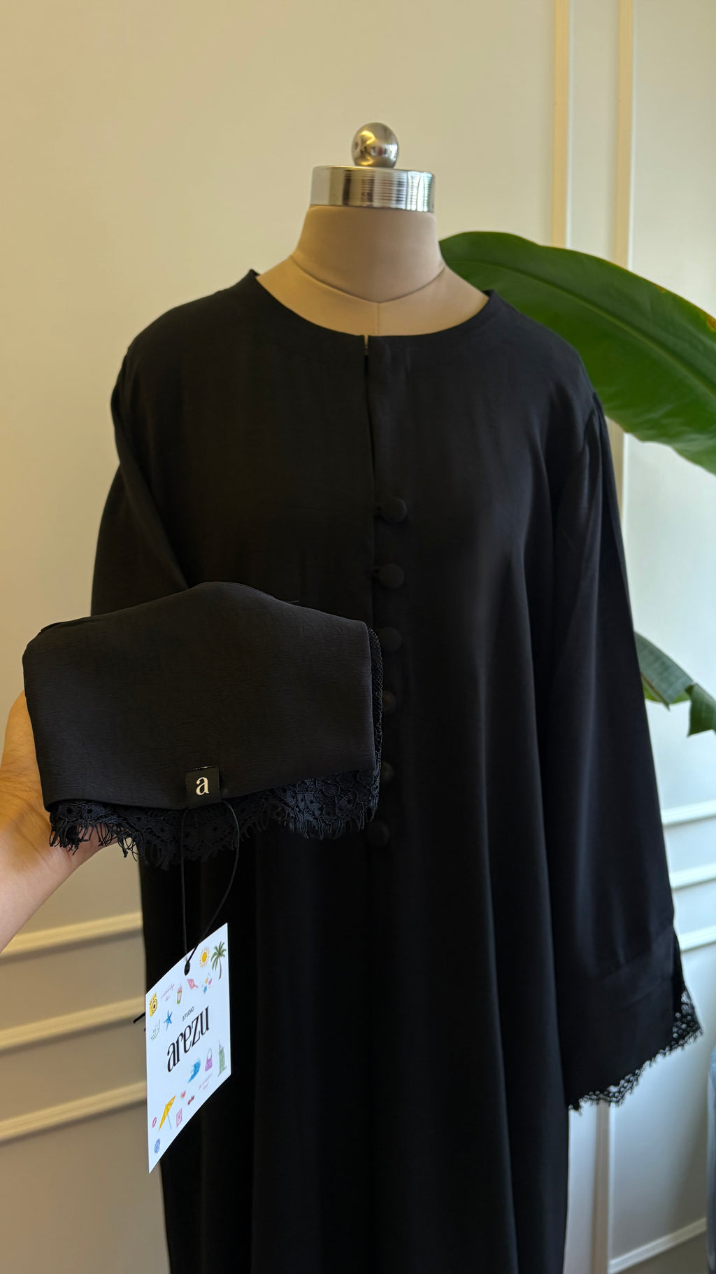 Hazel Buttoned Lace Abaya in Black