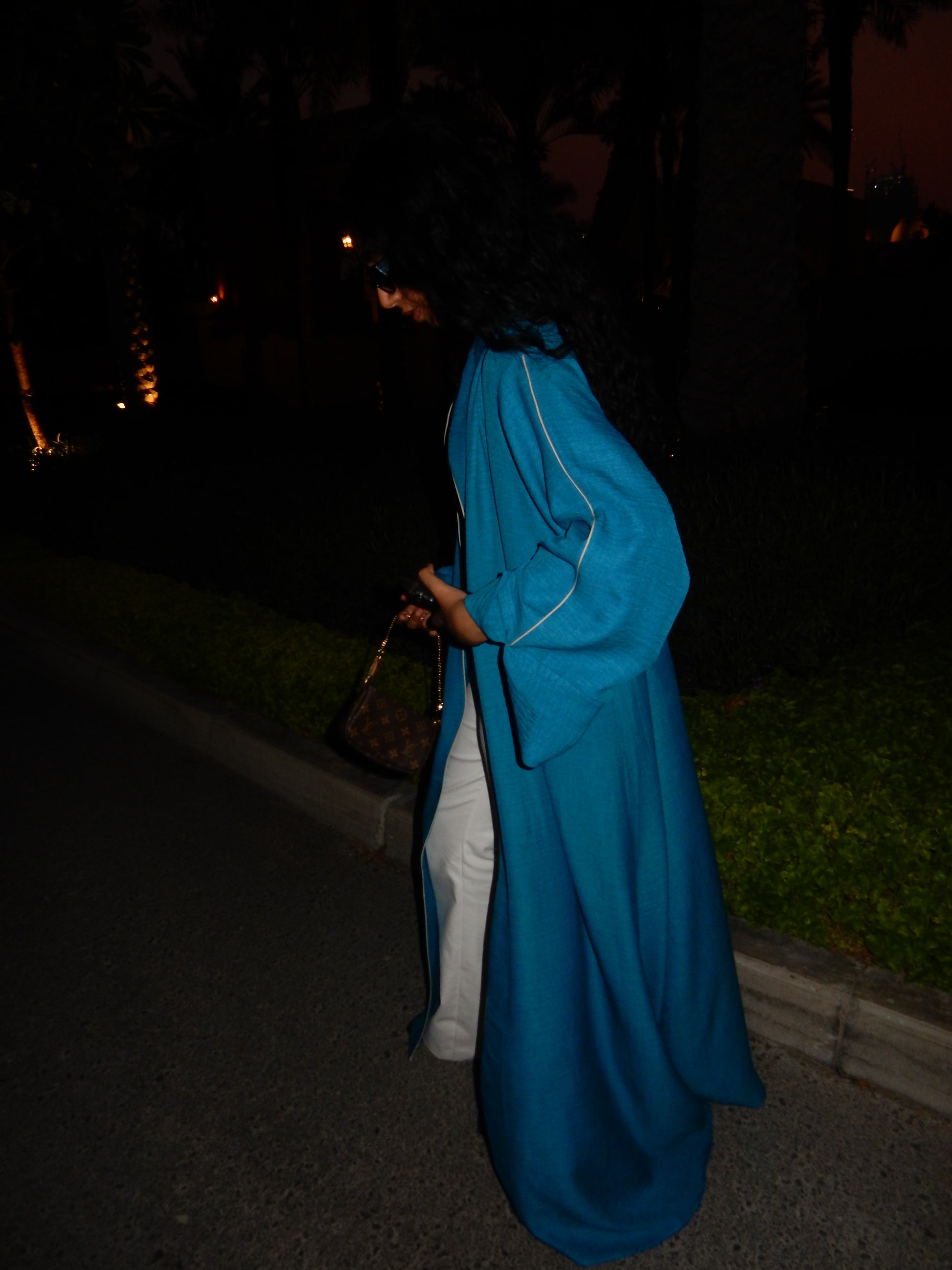 Rawan Scallop Abaya