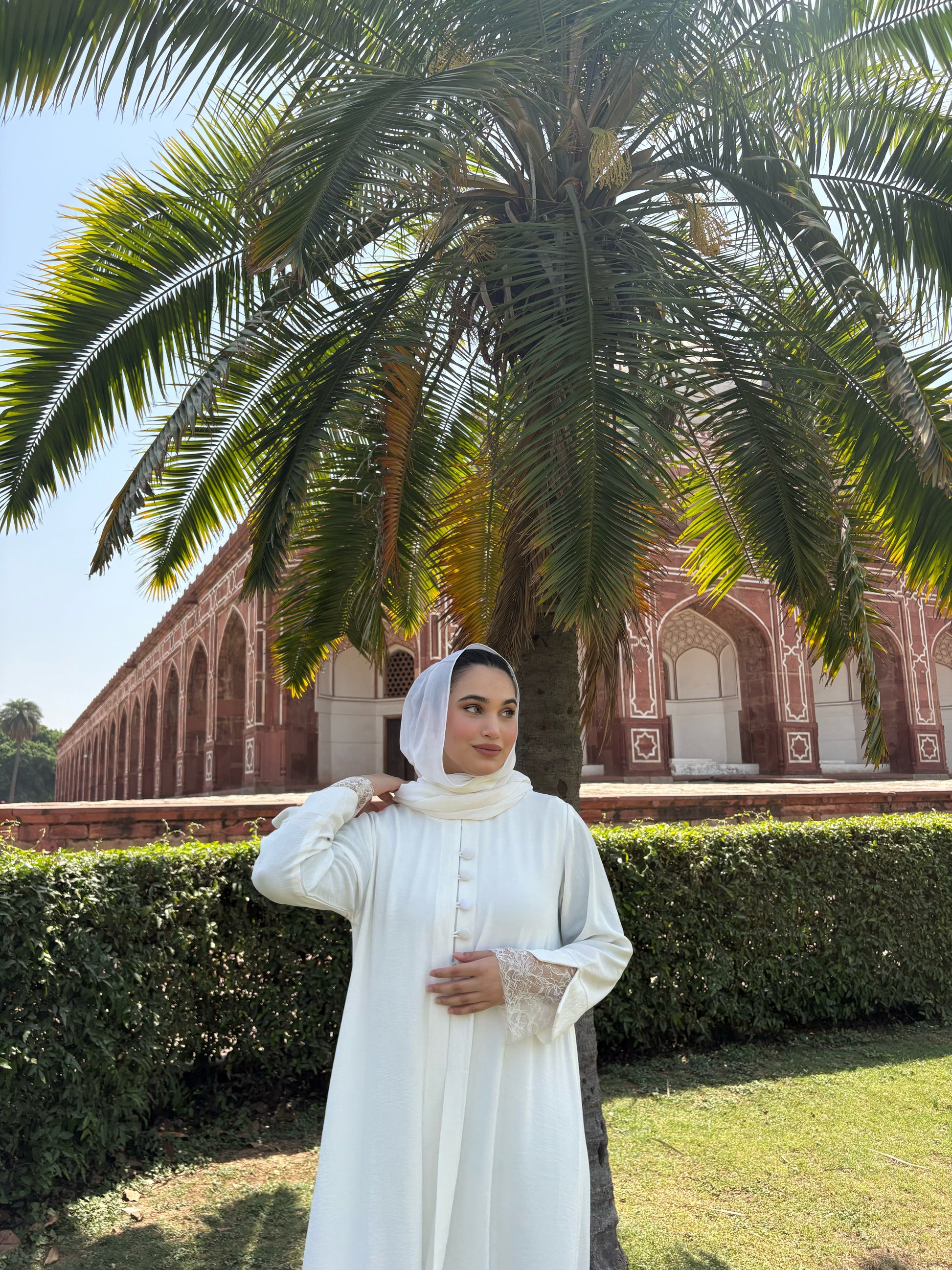 Mina Abaya