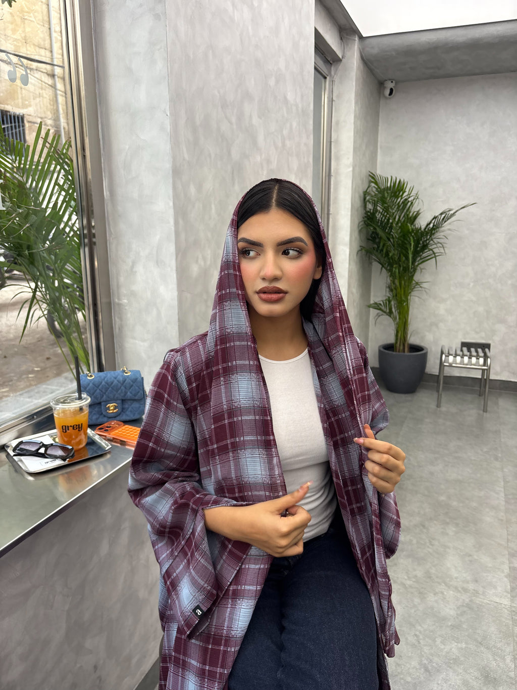 Afifa Plaid Abaya