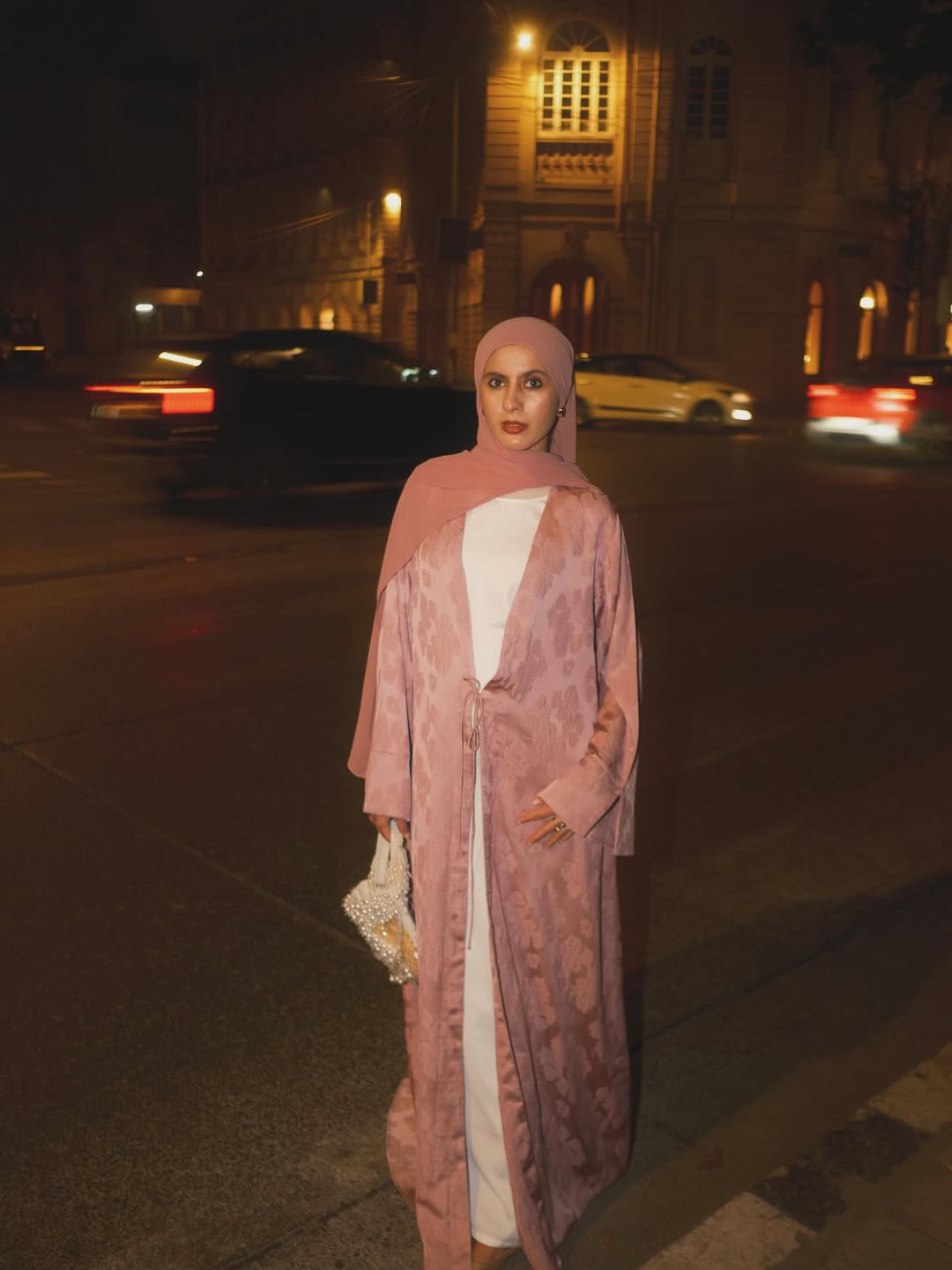 Laila Abaya in Pink
